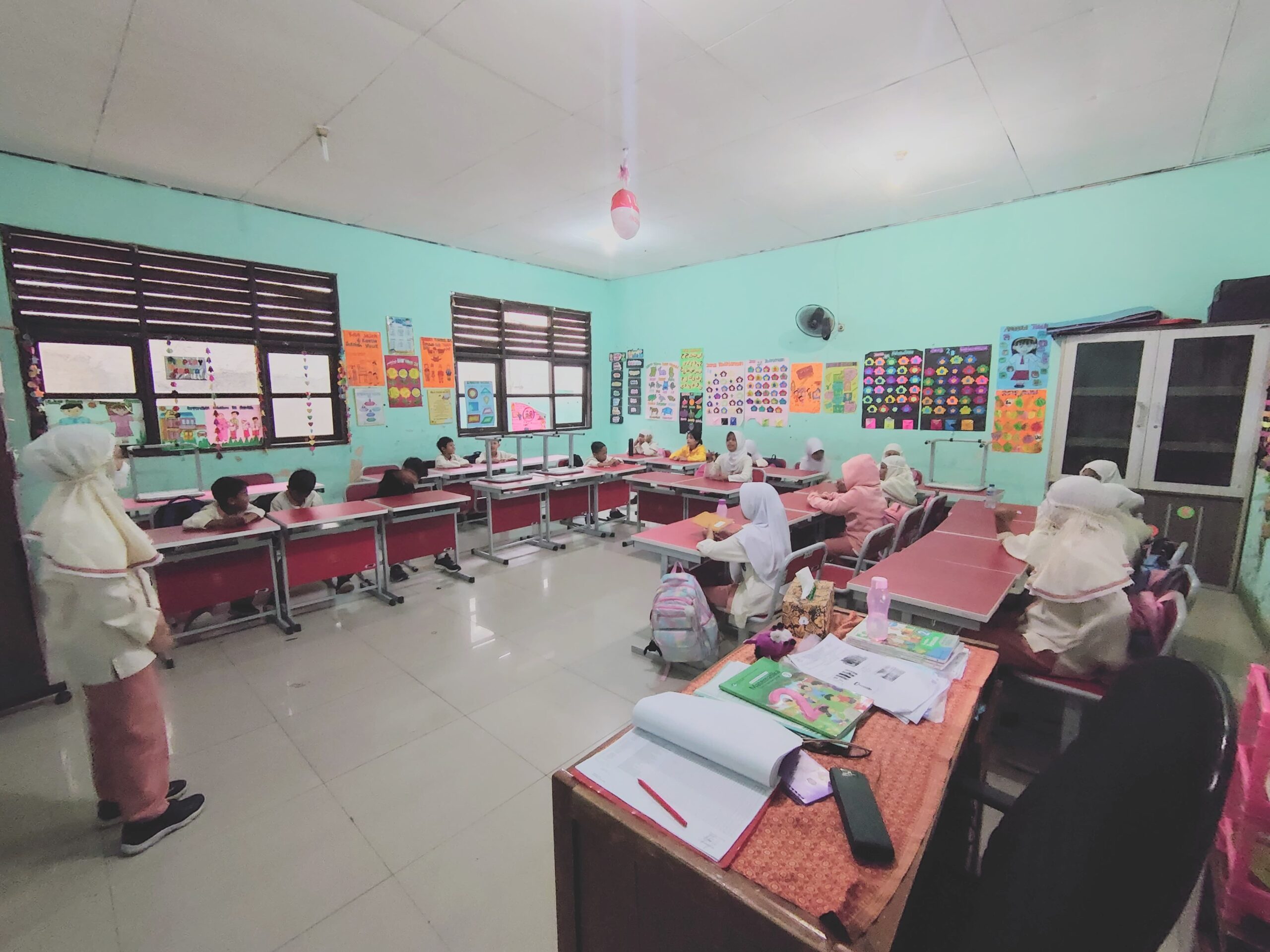 Cara menuntun dalam proses pendidikan